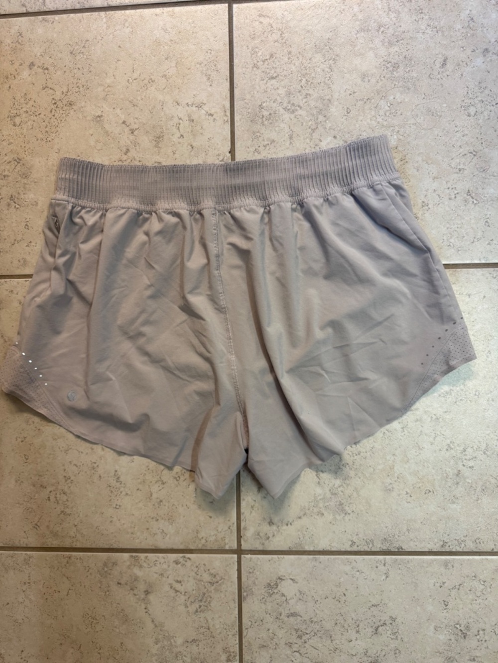 Hotty Hot High Rise Short 4” - Picture 2 of 2